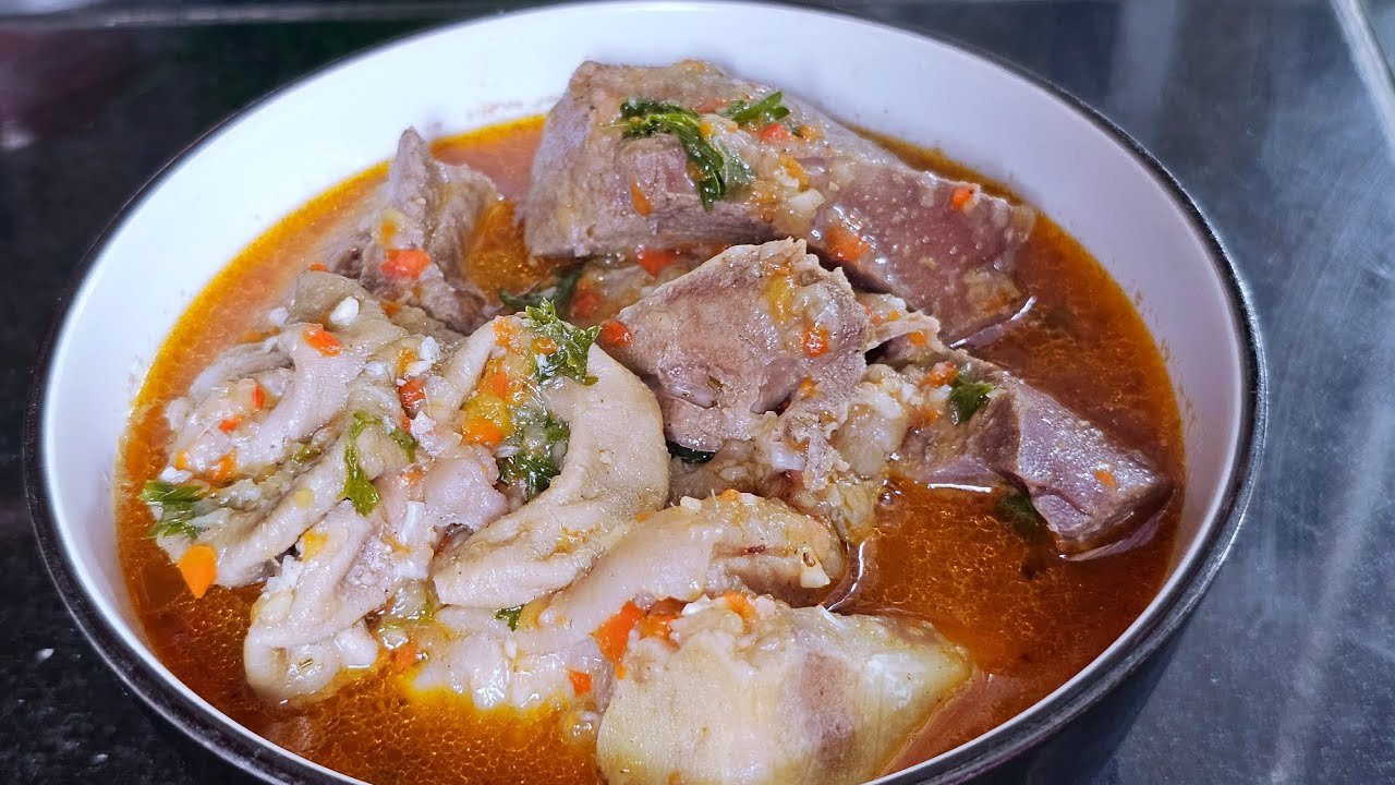 Bouillon d’Abats de Porc : Un Délice Épicé, Riche et à Partager / Ma famille en demande encore.