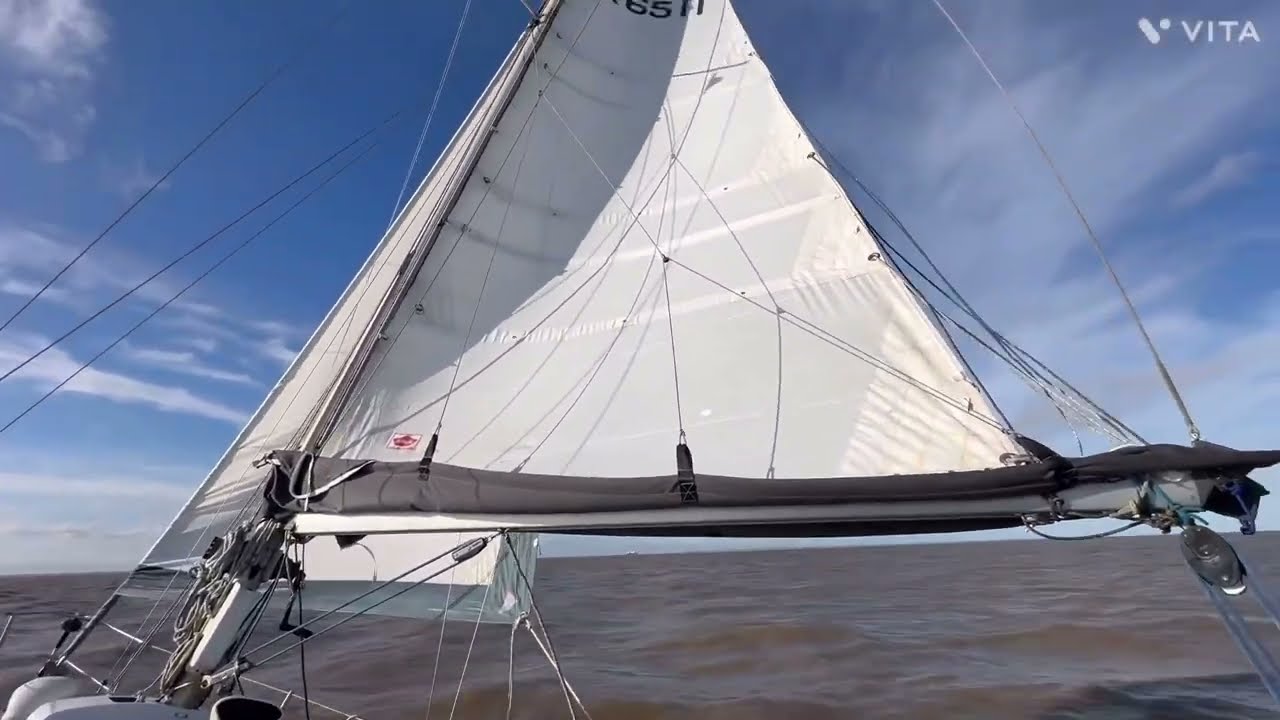 Sailing Hustler 30