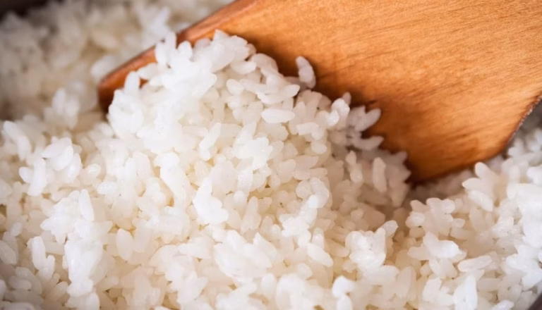 Combien de temps cuire le riz : Méthodes et durées selon le type